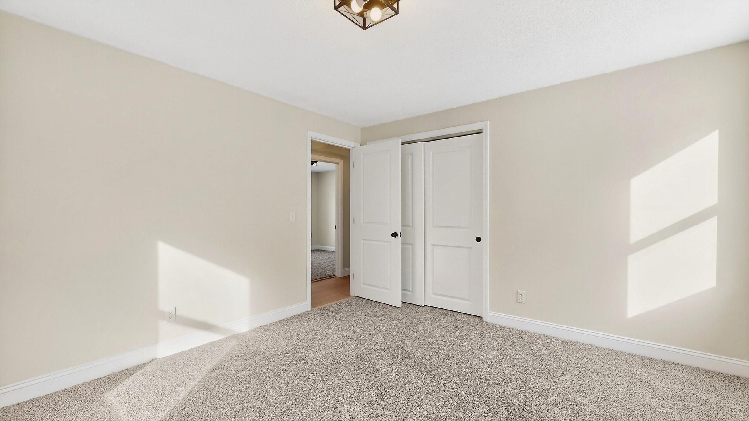 5 Mountain View Lane Standish, ME 04084 - Photo 33 of 64 5 Mountain View Ln Standish ME (18)