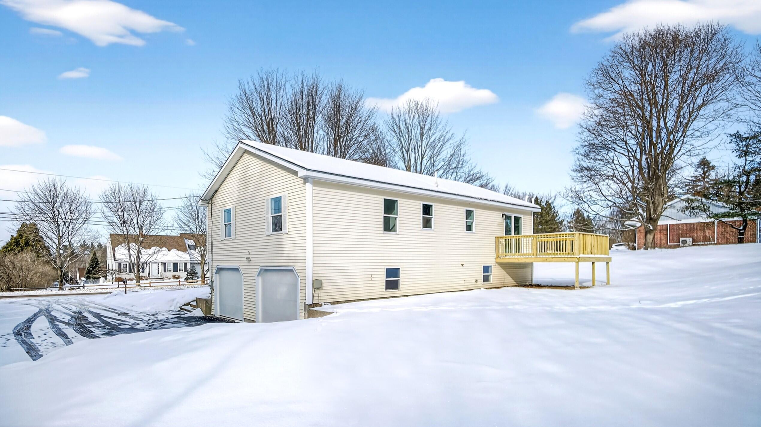 5 Mountain View Lane Standish, ME 04084 - Photo 9 of 64 5 Mountaian View Ln Standish ME (10)