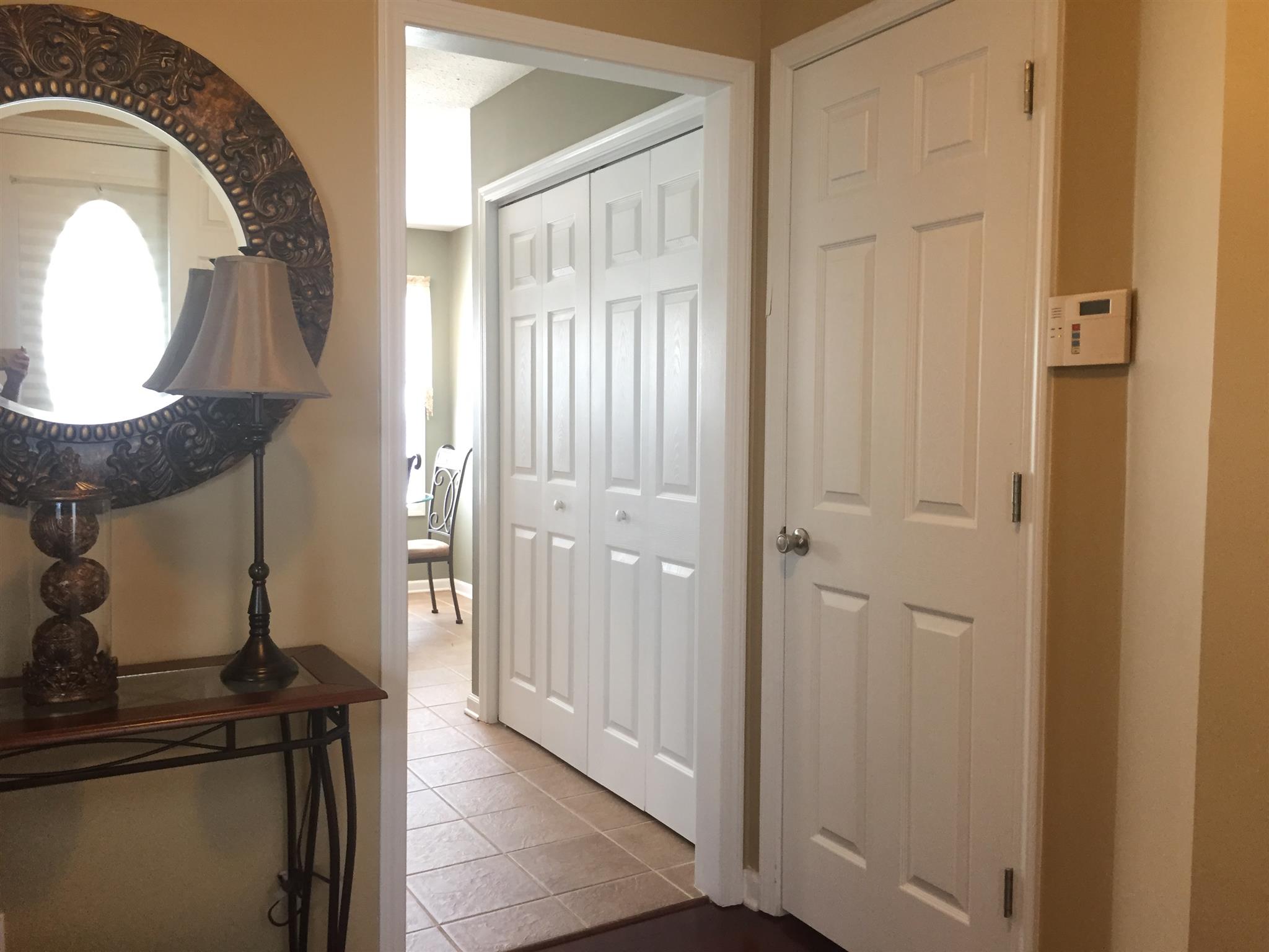1812 Abrams Road Clarksville, TN 37042 - Photo 6 of 27 Foyer toward kitchen