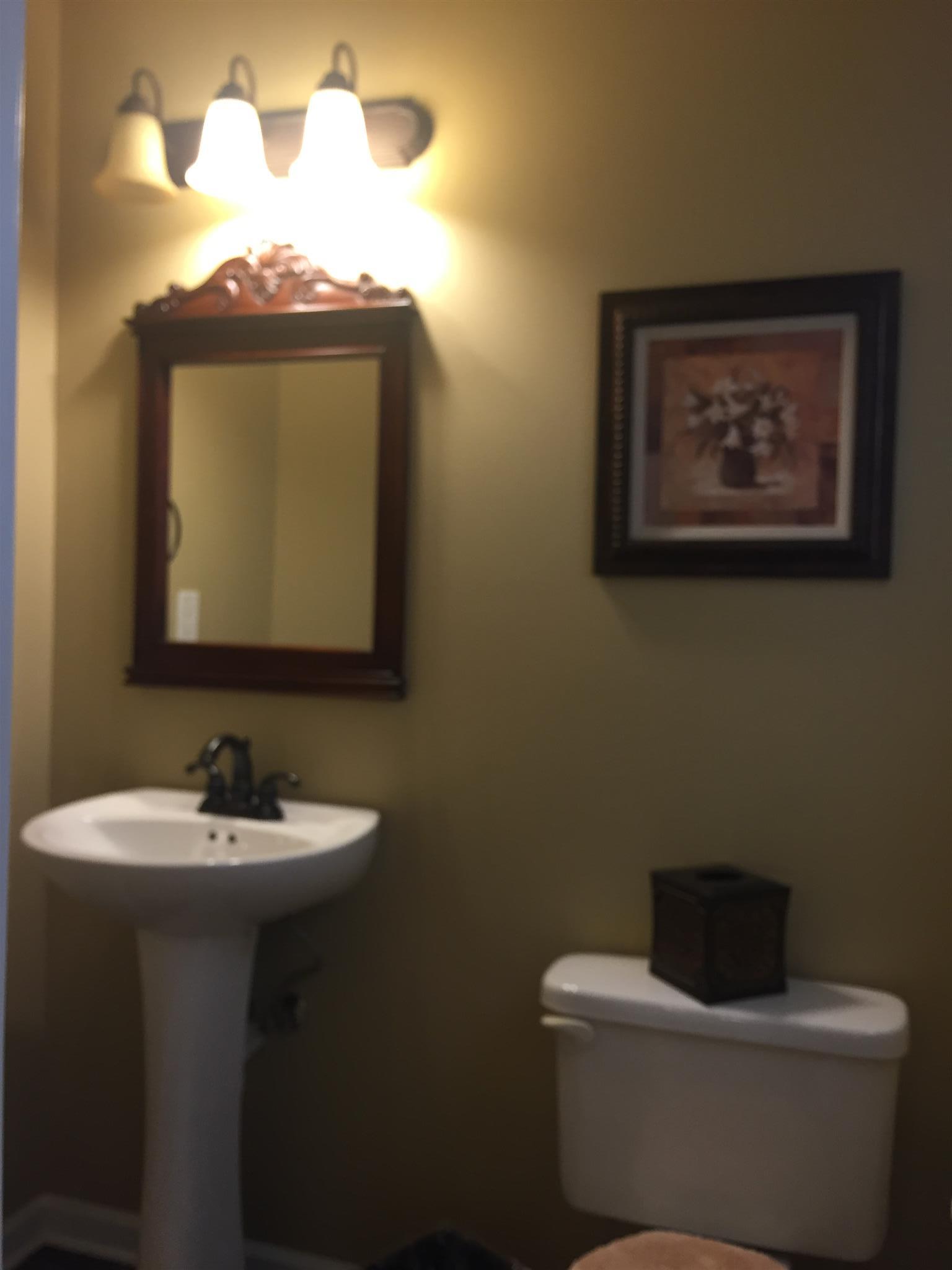 1812 Abrams Road Clarksville, TN 37042 - Photo 7 of 27 Powder room