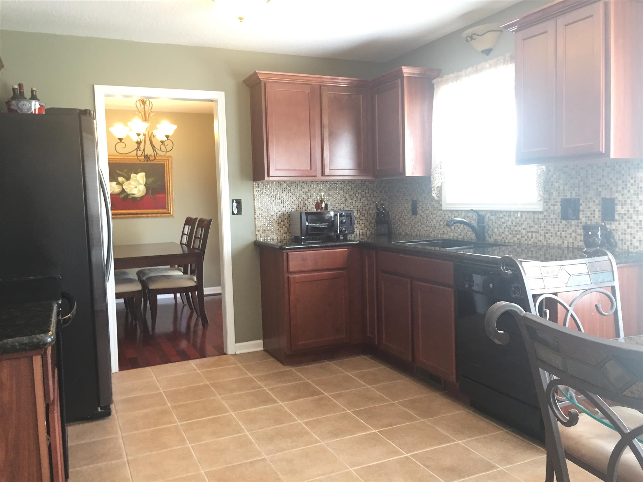 1812 Abrams Road Clarksville, TN 37042 - Photo 9 of 27 Kitchen