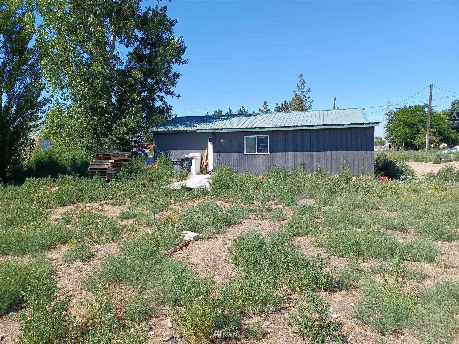 8711 Northeast 10th Road Moses Lake, WA 98837 - Photo 3 of 8 Gallery Image 3