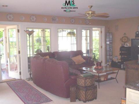 1025 Whittier Road Grosse Pointe, MI 48230 - Photo 8 of 9 853676-7.JPG