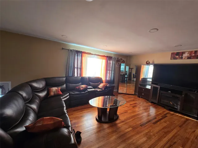 $3,500 | 62 Delaware Road, Newburgh, NY 12550