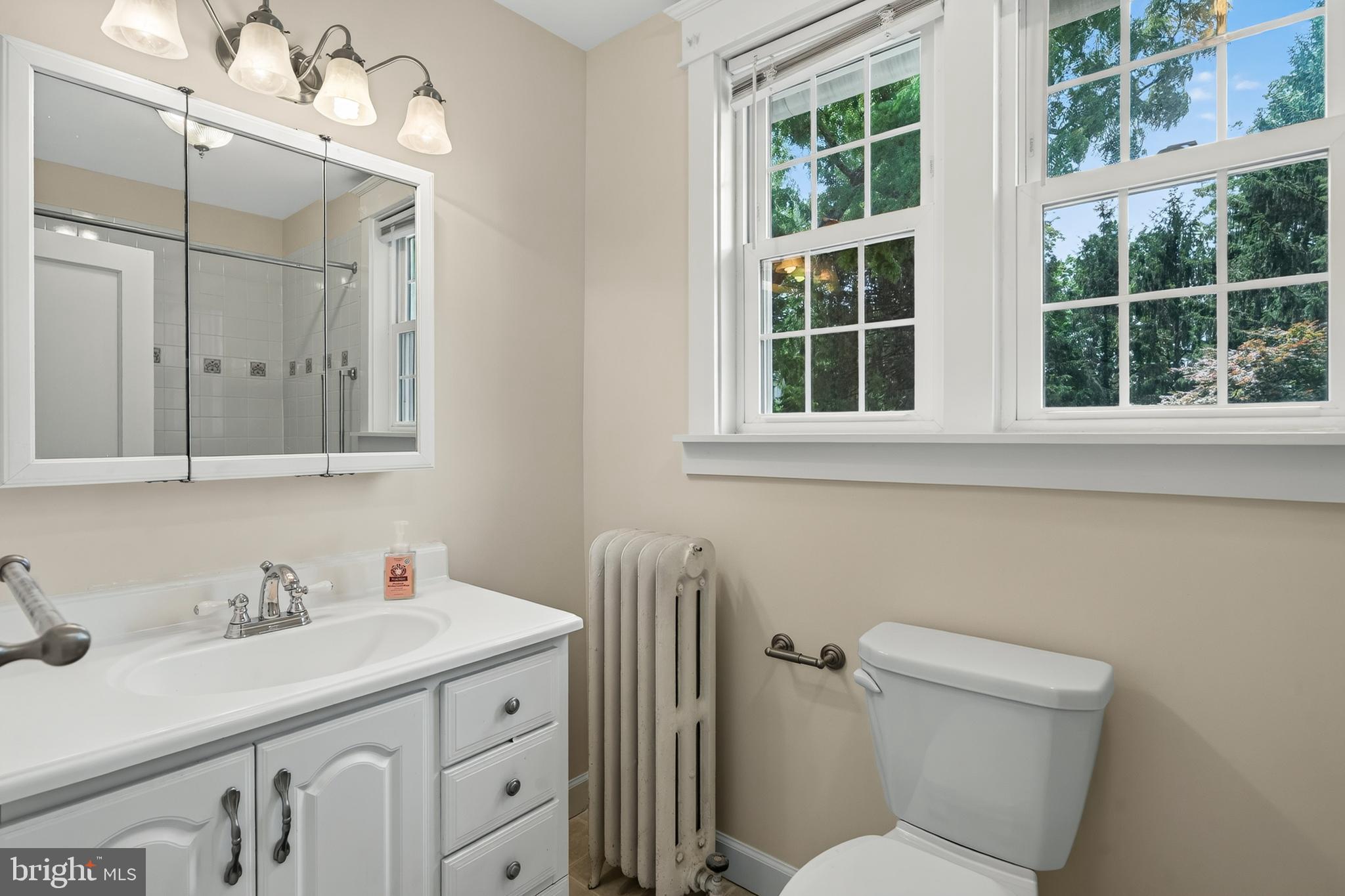 113 South Valley Road Paoli, PA 19301 - Photo 21 of 39 2nd floor bathroom