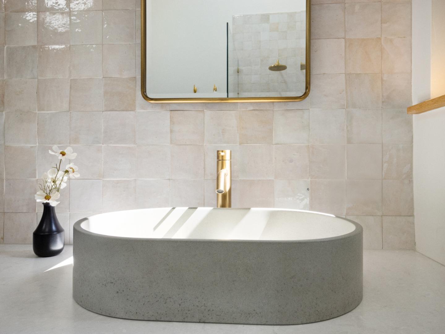 3240 North Main Street Soquel, CA 95073 - Photo 32 of 52 a close view of a bathtub