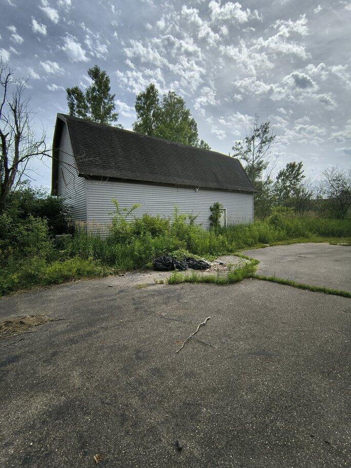 6277 Corunna Road Flint, MI 48532 - Photo 41 of 44 HIaNtHIoRRCEwI6NMG1dkw