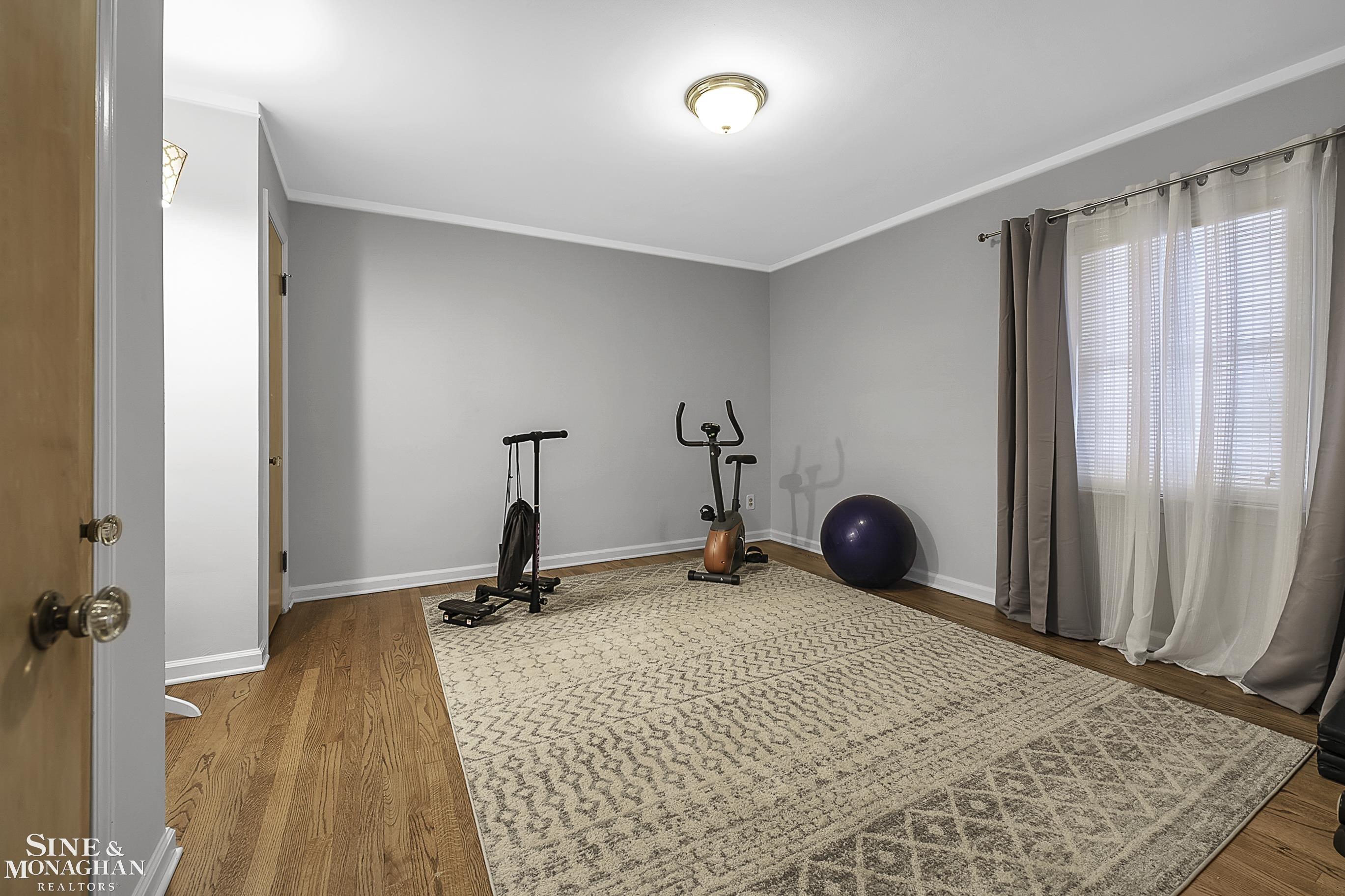 1356 Fairholme Road Grosse Pointe, MI 48236 - Photo 30 of 55 50100568-29.JPG