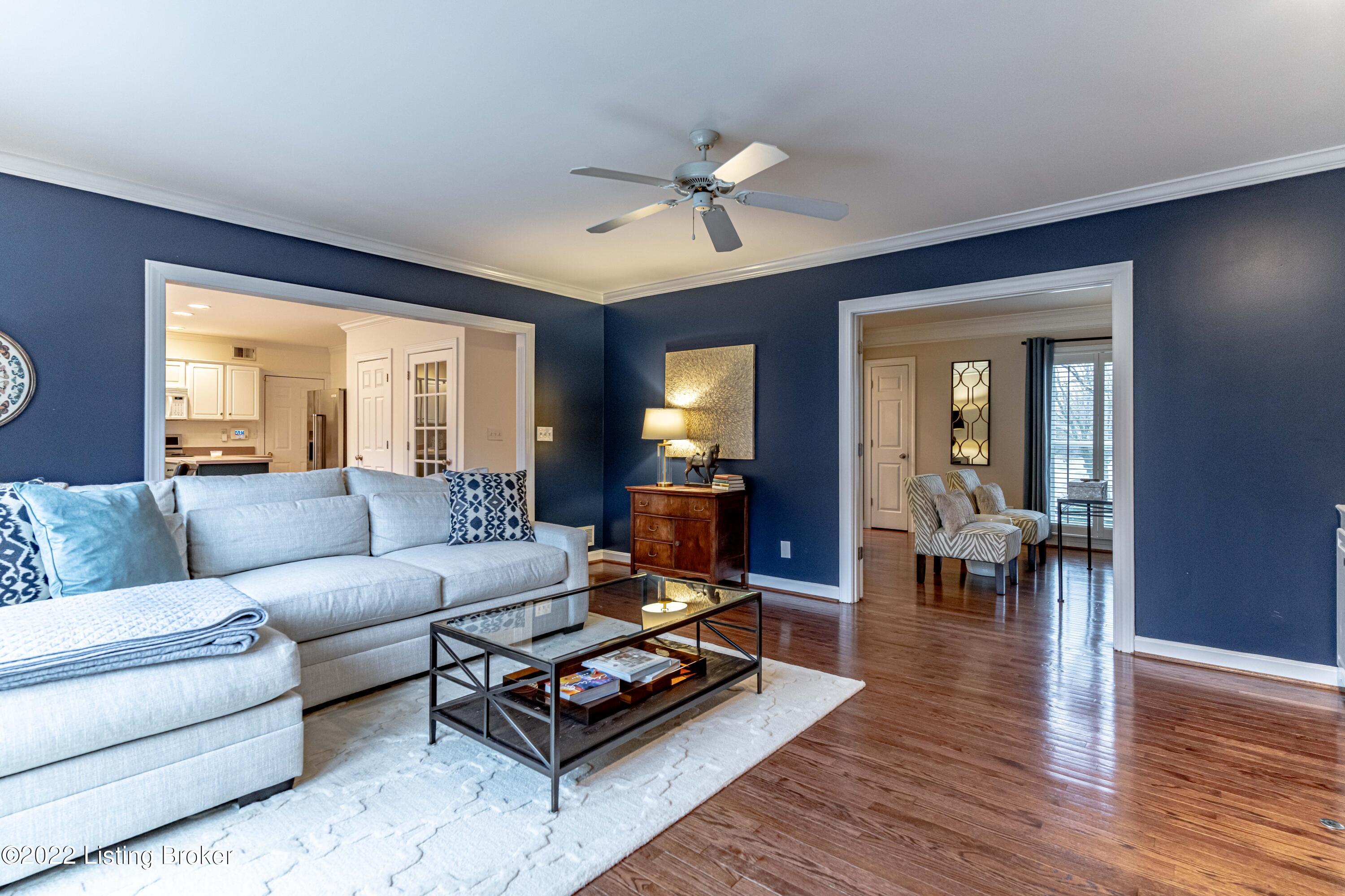 10529 Edgewater Road Louisville, KY 40223 - Photo 10 of 55 DSC00030