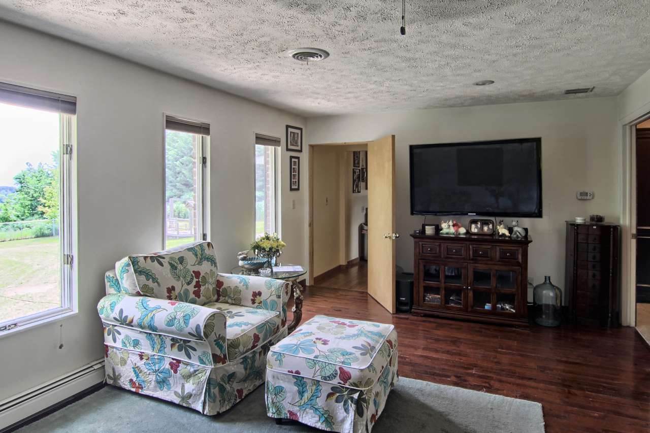 6475 Barney Road Traverse City, MI 49684 - Photo 17 of 47 1803252-16.JPG
