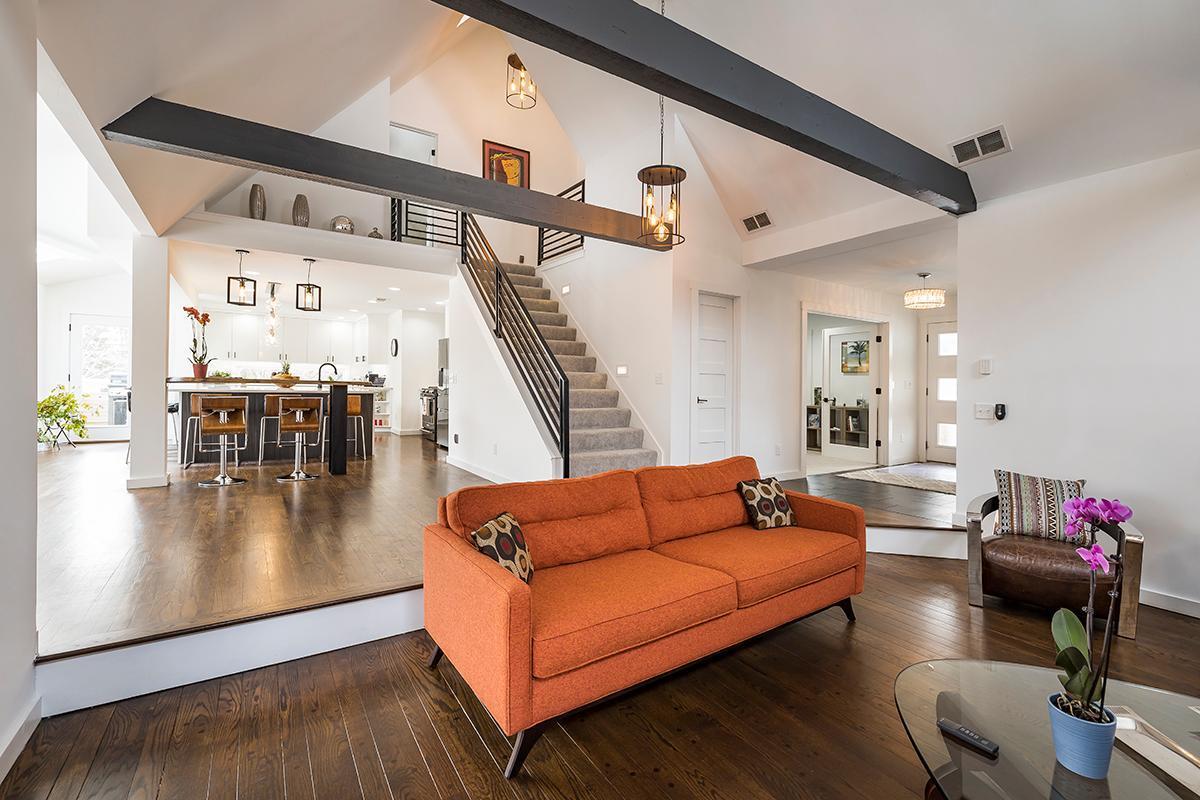 5129 Beacon Hill Road Minnetonka, MN 55345 - Photo 11 of 56 Gallery Image 11