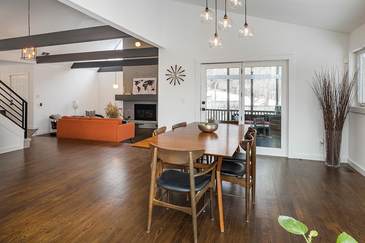 5129 Beacon Hill Road Minnetonka, MN 55345 - Photo 12 of 56 Gallery Image 12