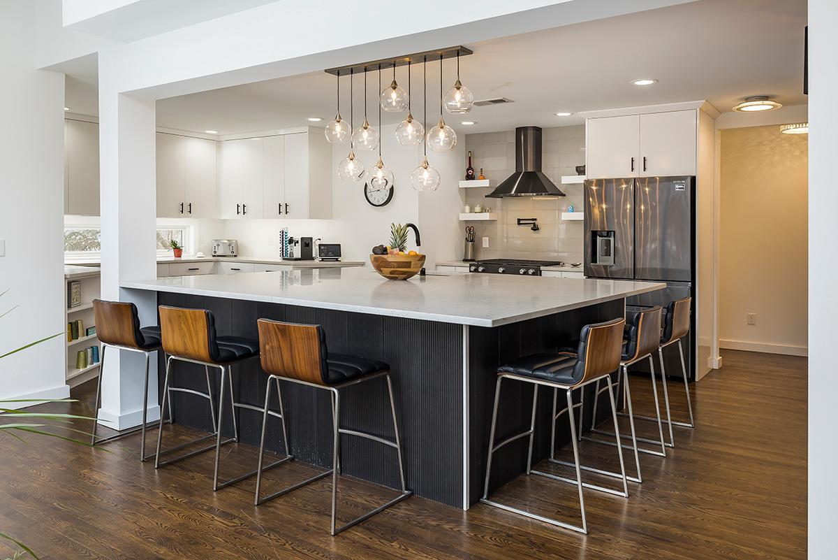 5129 Beacon Hill Road Minnetonka, MN 55345 - Photo 14 of 56 Gallery Image 14