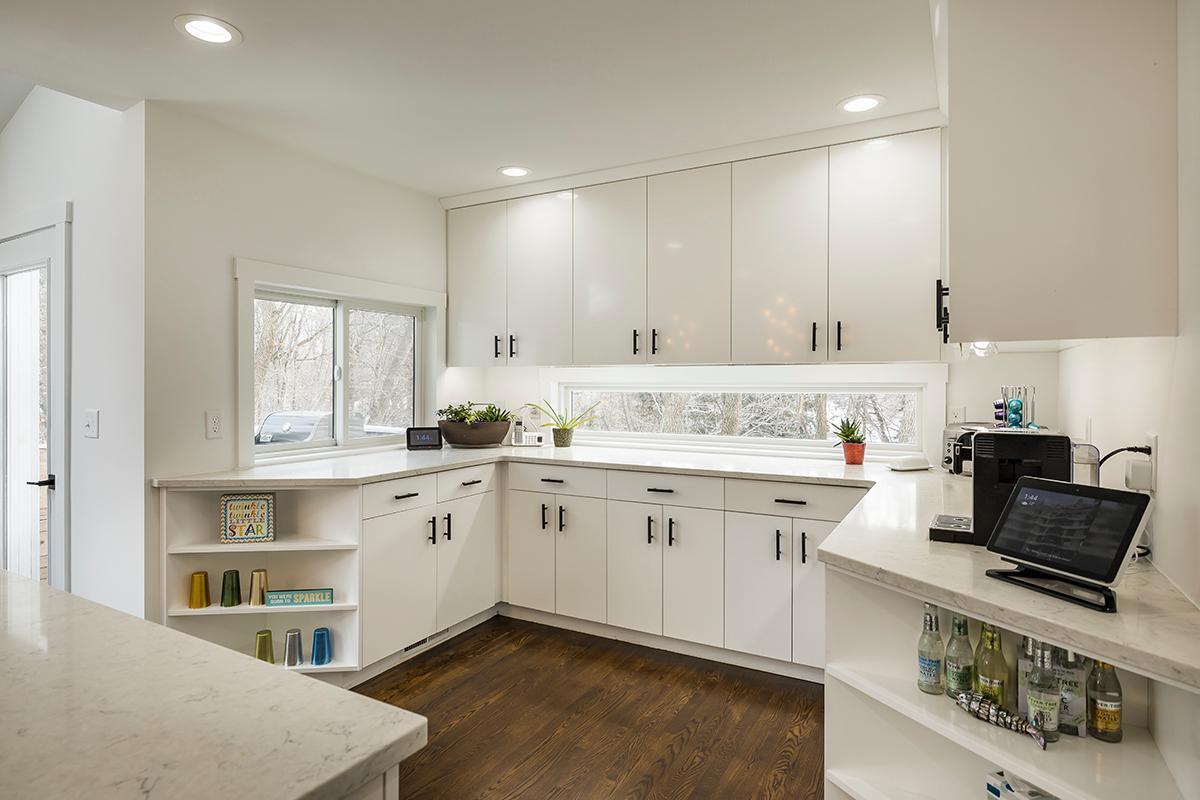5129 Beacon Hill Road Minnetonka, MN 55345 - Photo 17 of 56 Gallery Image 17