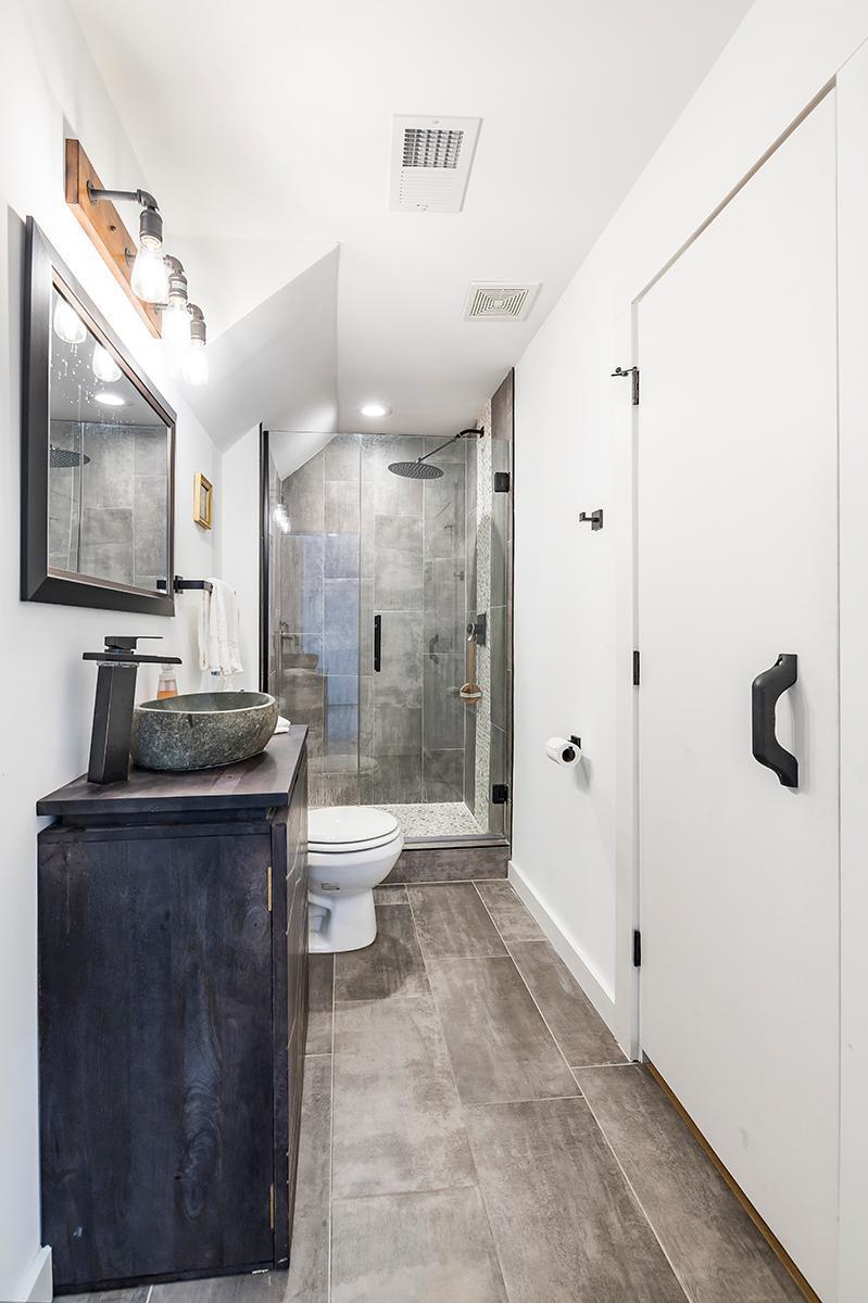 5129 Beacon Hill Road Minnetonka, MN 55345 - Photo 31 of 56 Gallery Image 31