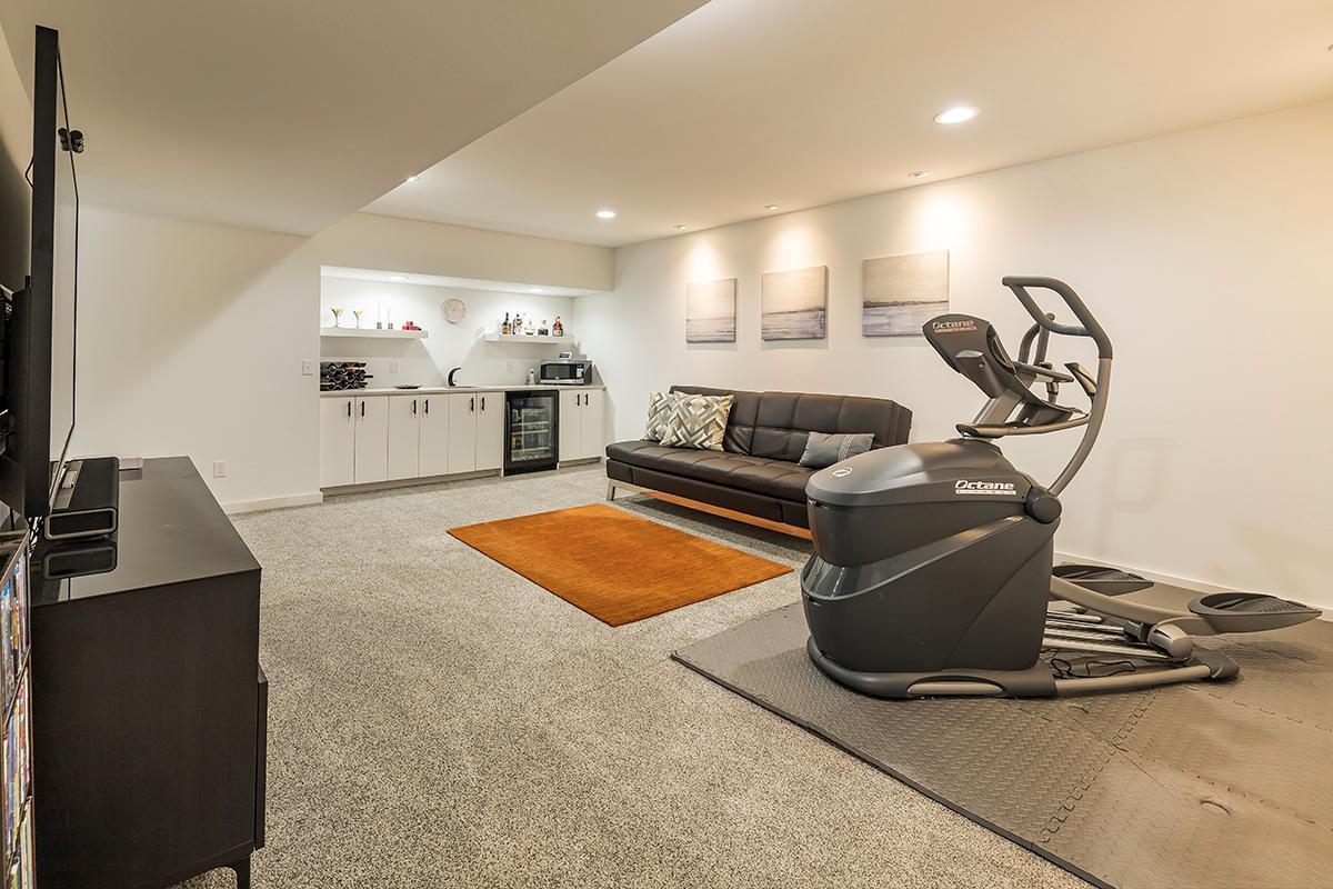 5129 Beacon Hill Road Minnetonka, MN 55345 - Photo 38 of 56 Gallery Image 38