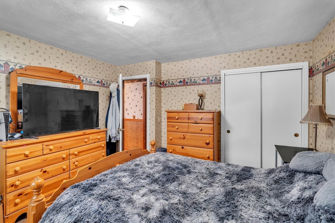 65 Ingalls Street Warwick, RI 02889 - Photo 14 of 24