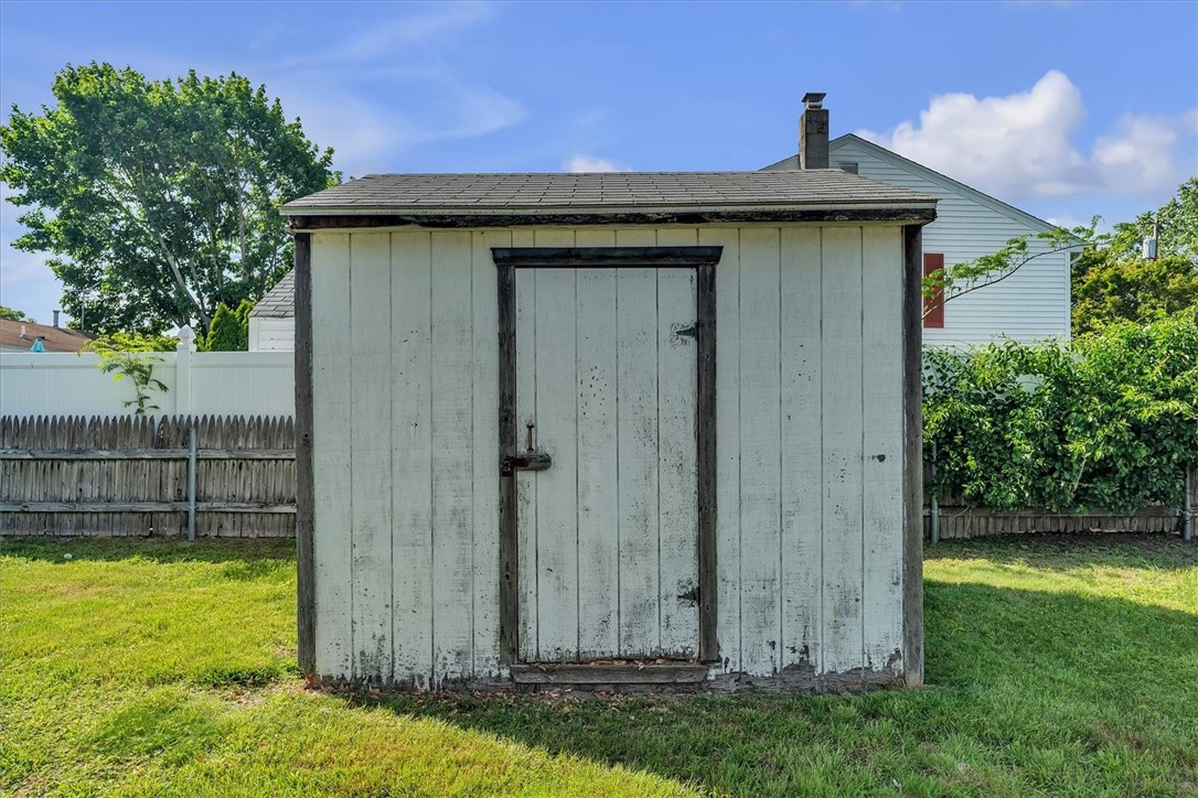 65 Ingalls Street Warwick, RI 02889 - Photo 21 of 24