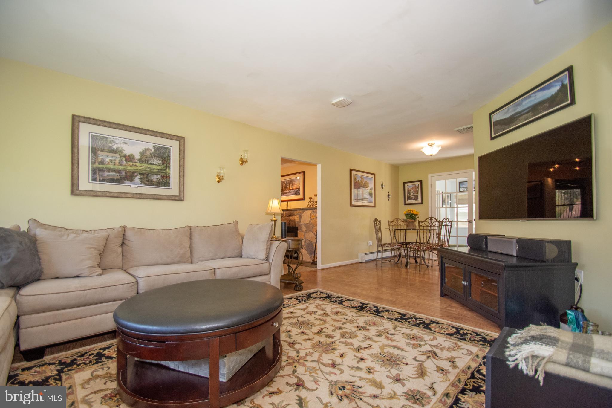 500 Heather Road Exton, PA 19341 - Photo 3 of 19 Living Room