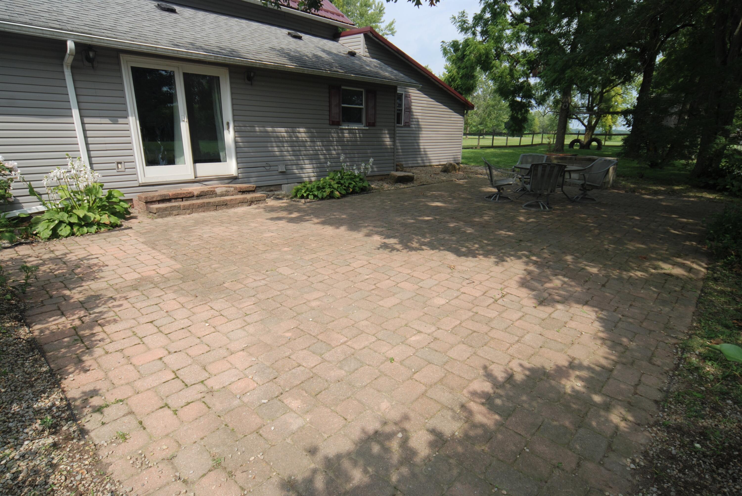 4858 Hedley Road Radnor, OH 43066 - Photo 18 of 24 large paver patio
