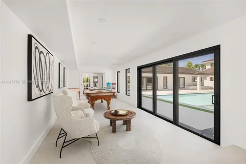 $3,900,000 | 8960 Southwest 118th Street, Miami, FL 33176