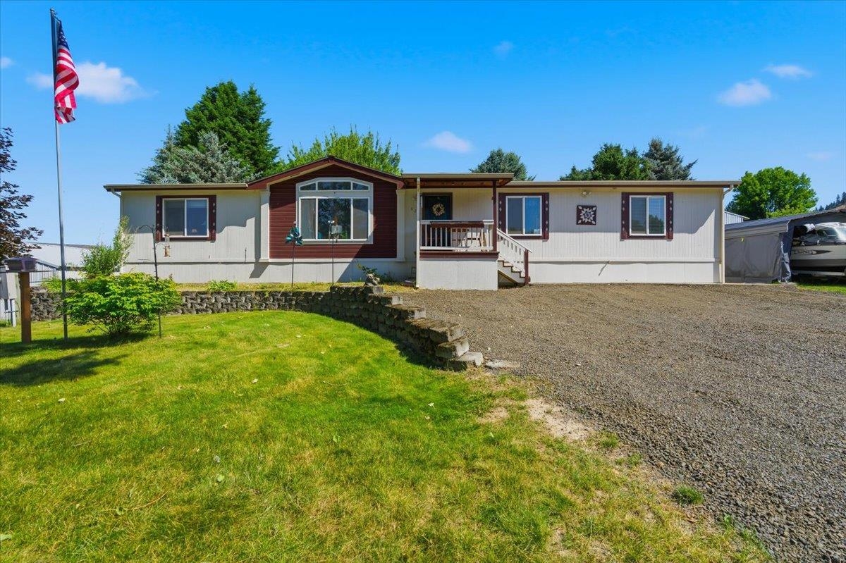 62 Sunny Road St. Maries, ID 83861 - Photo 1 of 44