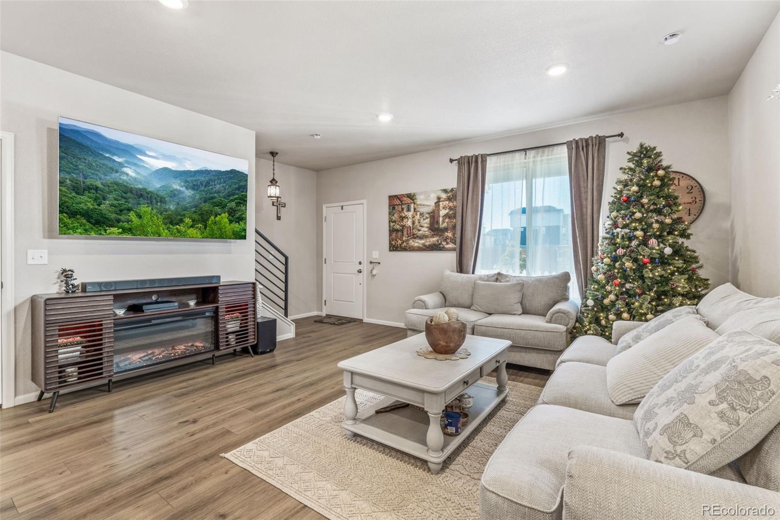 5784 Dakan Loop Colorado Springs, CO 80927 - Photo 4 of 22