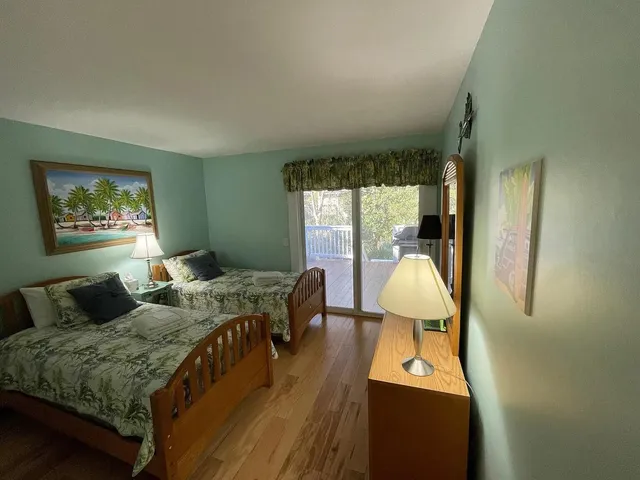 $4,900 | 47 Twin Oaks Lane, Isle of Palms, SC 29451