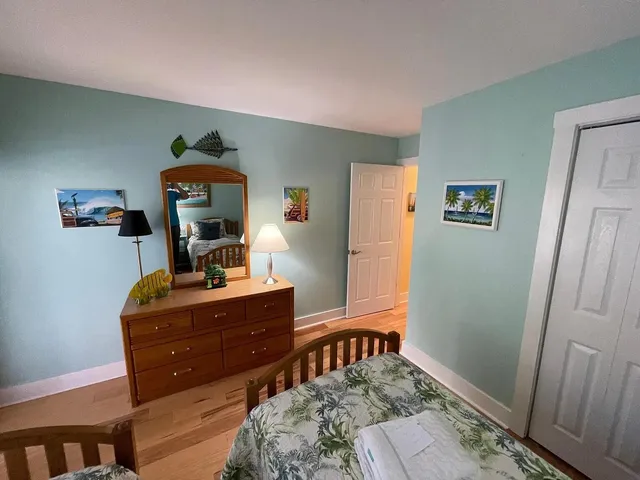 $4,900 | 47 Twin Oaks Lane, Isle of Palms, SC 29451