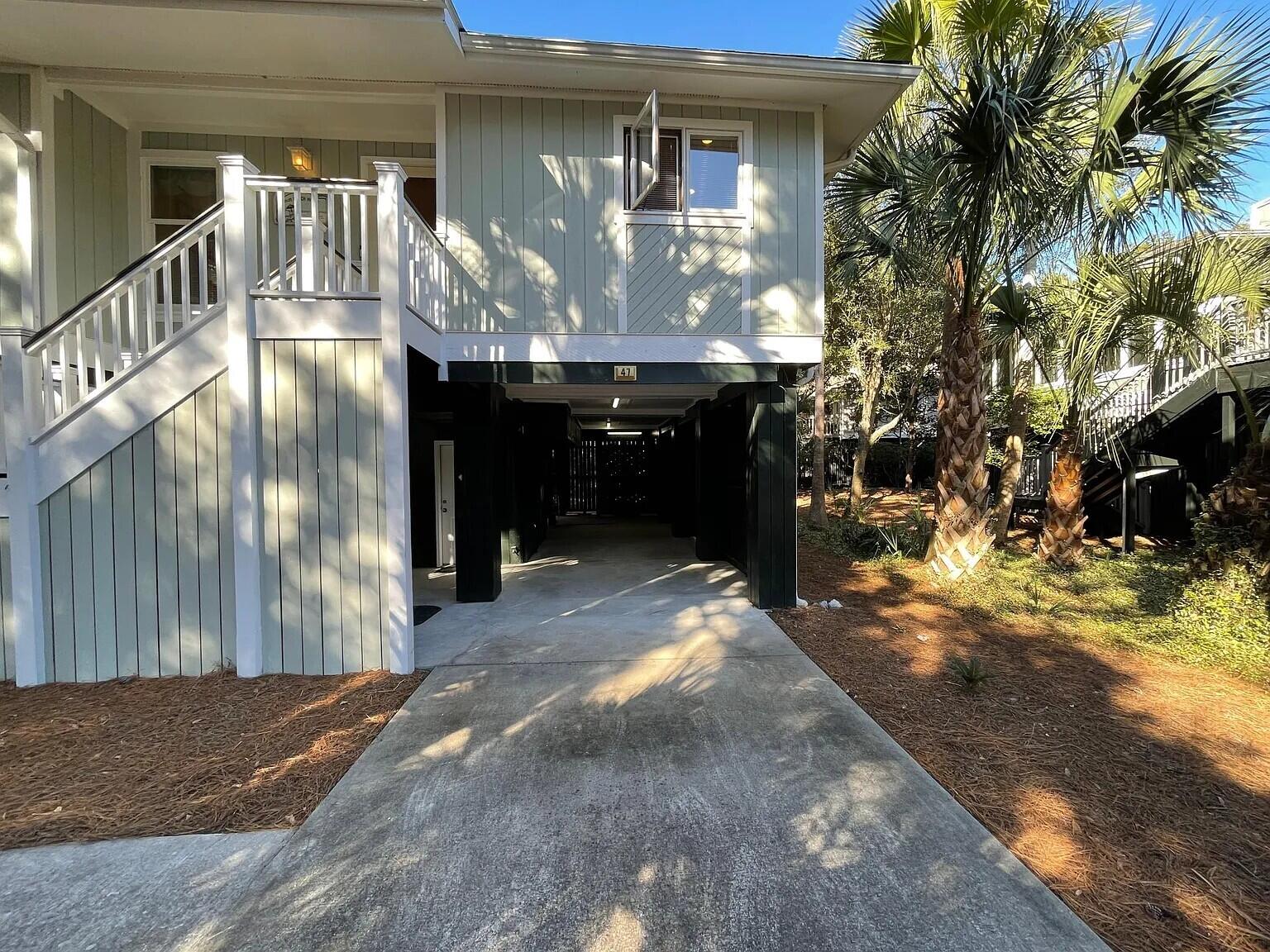 47 Twin Oaks Lane Isle of Palms, SC 29451 - Photo 3 of 36 47-3