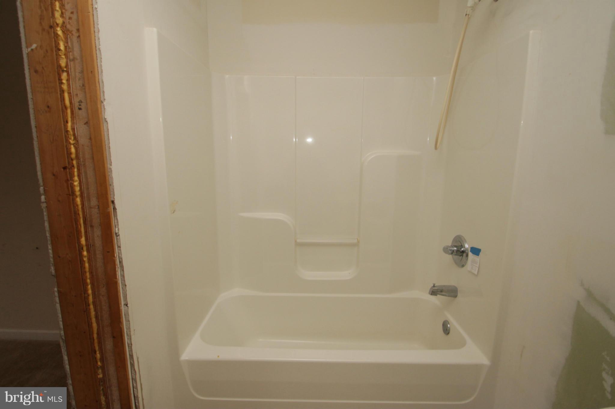 2324 Partlow Road Beaverdam, VA 23015 - Photo 12 of 27 a close view of a bathtub in bathroom
