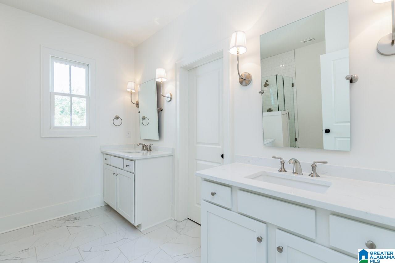 2116 Paramount Run Birmingham, AL 35244 - Photo 11 of 13 Gallery Image 11