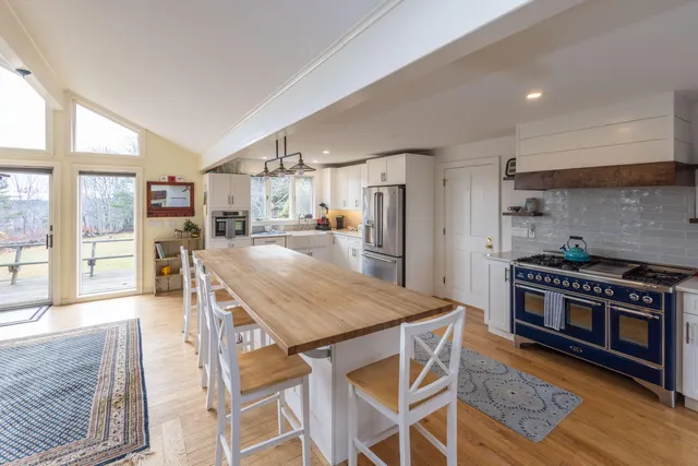 $650,000 | 8 Kerygma Drive, Rockport, ME 04856