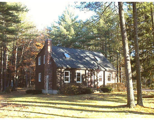 8 Old Battery Road Townsend, MA 01474 - Photo 3 of 6 a view of a house with a yard