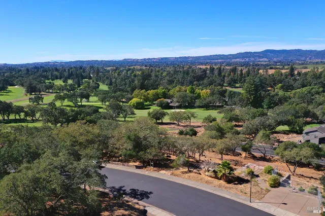 $975,000 | 1166 Castle Oaks Drive, Napa, CA 94558