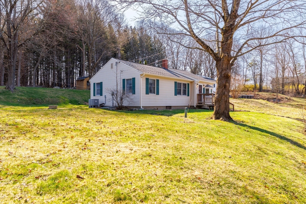 33 Marcius Road Worcester, MA 01607 - Photo 5 of 33
