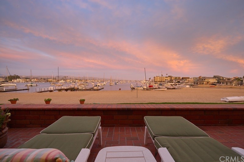 5 Bay Island Newport Beach, CA 92661 - Photo 3 of 24