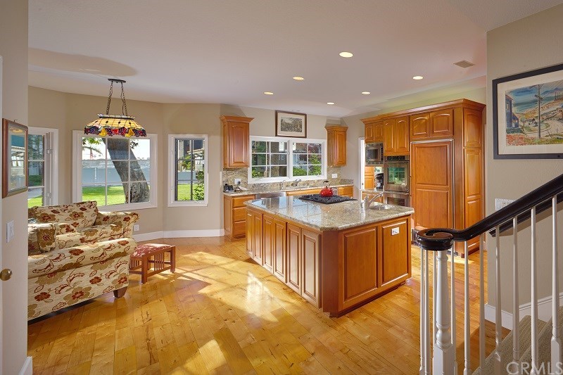 5 Bay Island Newport Beach, CA 92661 - Photo 5 of 24