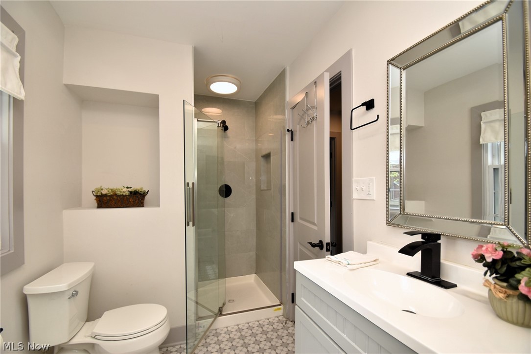 2195 Edgerton Road Cleveland, OH 44118 - Photo 33 of 46 Gallery Image 33