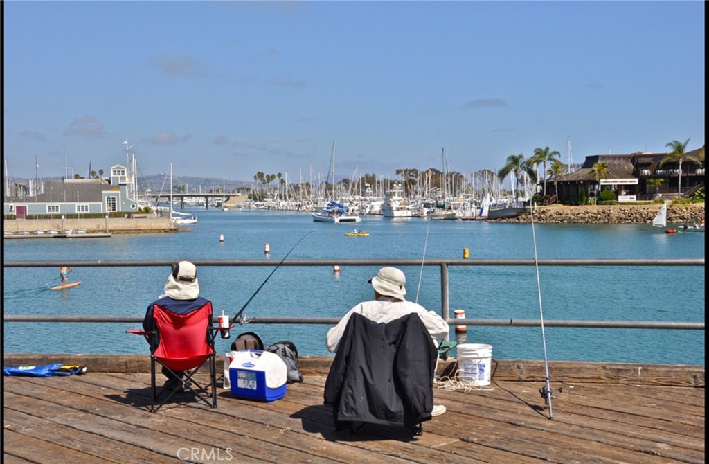 33631 Marlinspike Drive Dana Point, CA 92629 - Photo 37 of 39 a view of a terrace with a bench