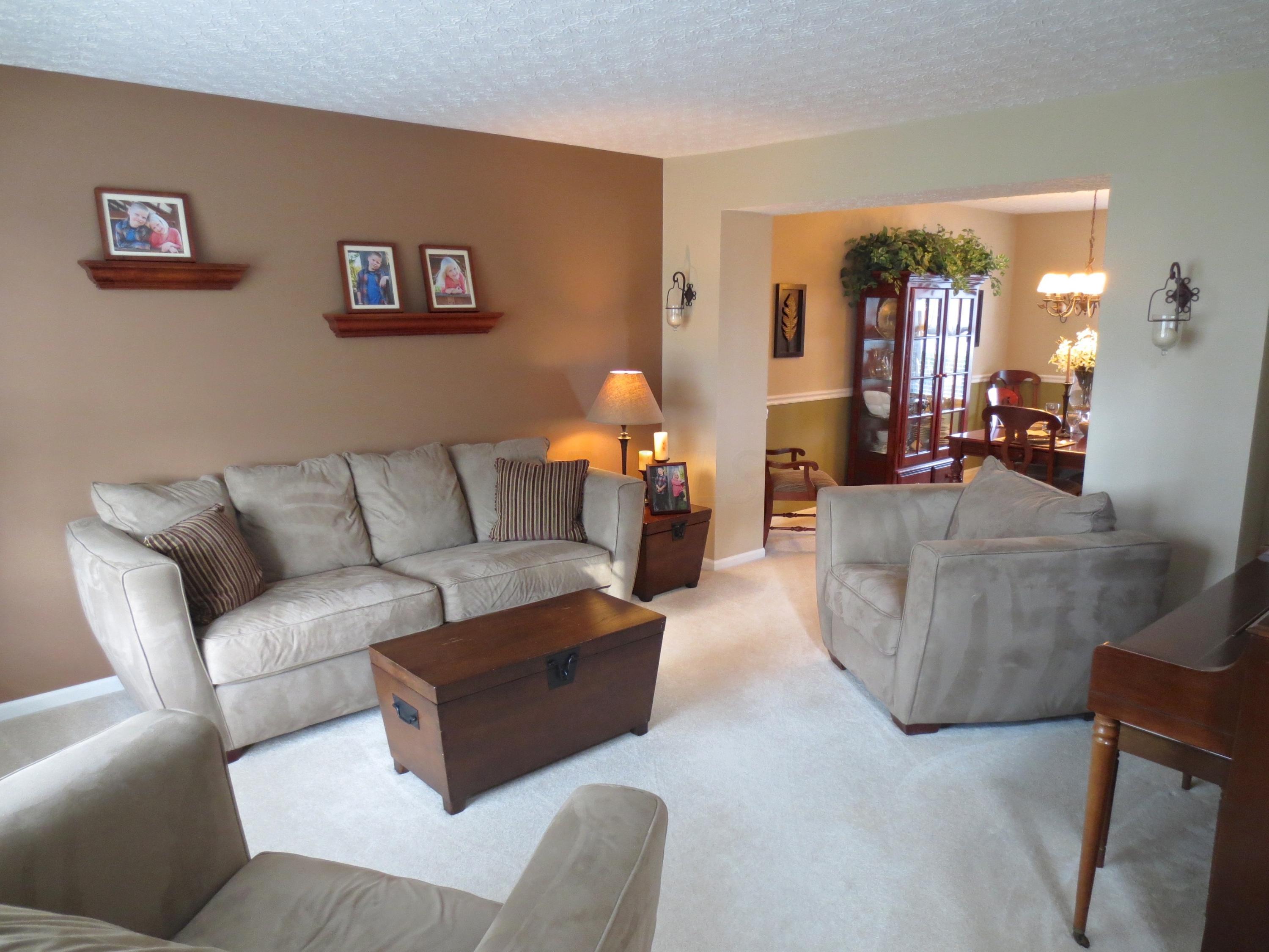 2890 Lake Hollow Road Hilliard, OH 43026 - Photo 3 of 29