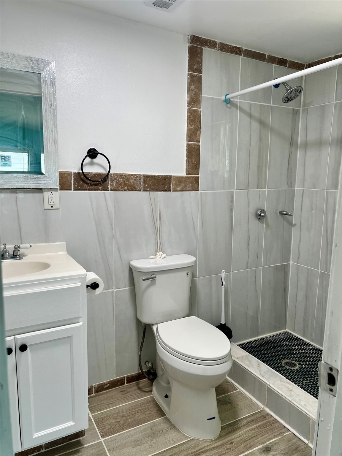 3114 Ridgefield Road La Porte, TX 77571 - Photo 9 of 12