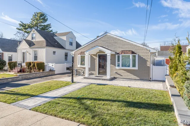 $645,000 | 69 Harriet Avenue, Hempstead, NY 11550