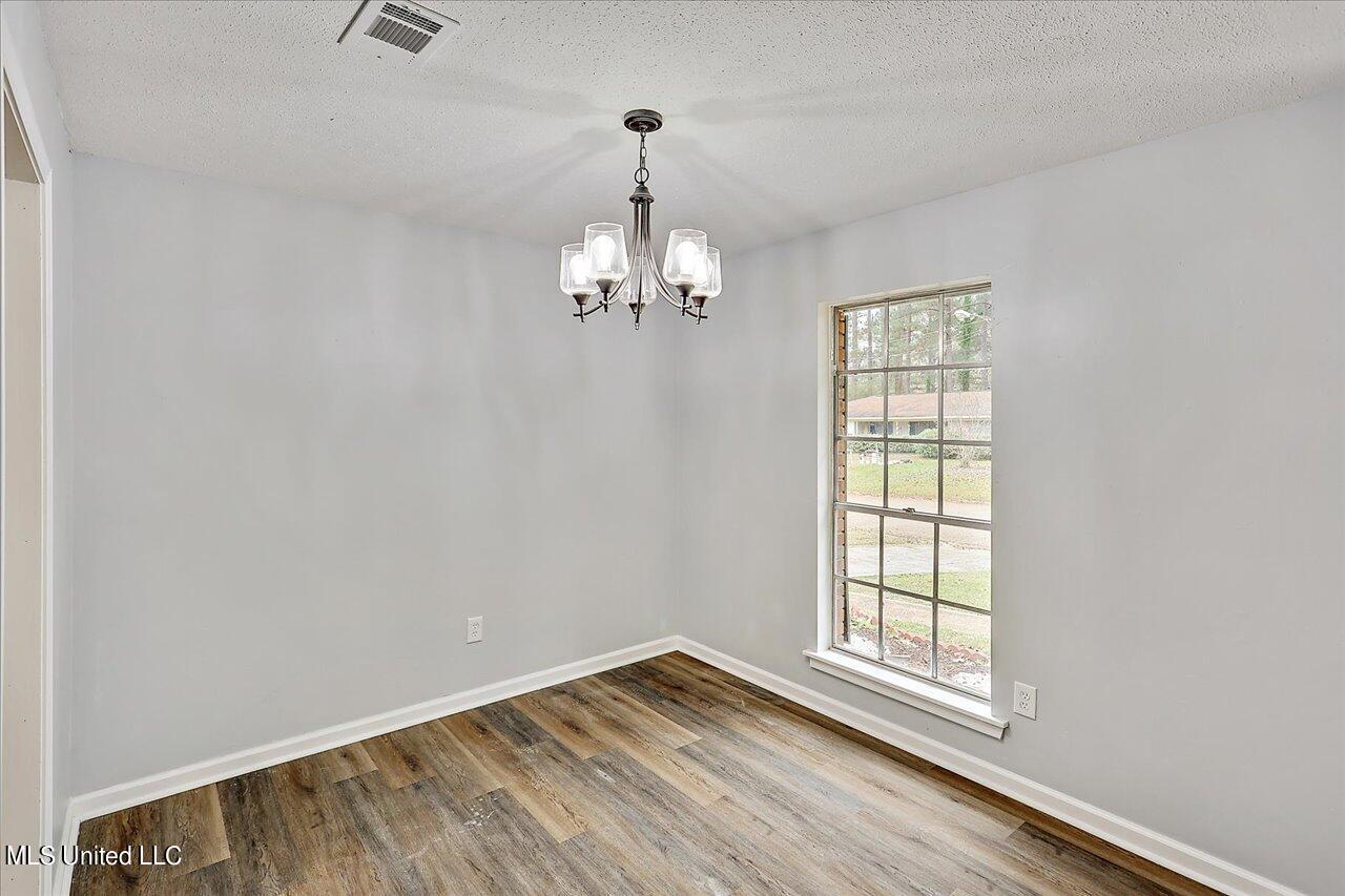 2372 Breckinridge Road Jackson, MS 39204 - Photo 14 of 26 16-2372 Breckinridge Rd