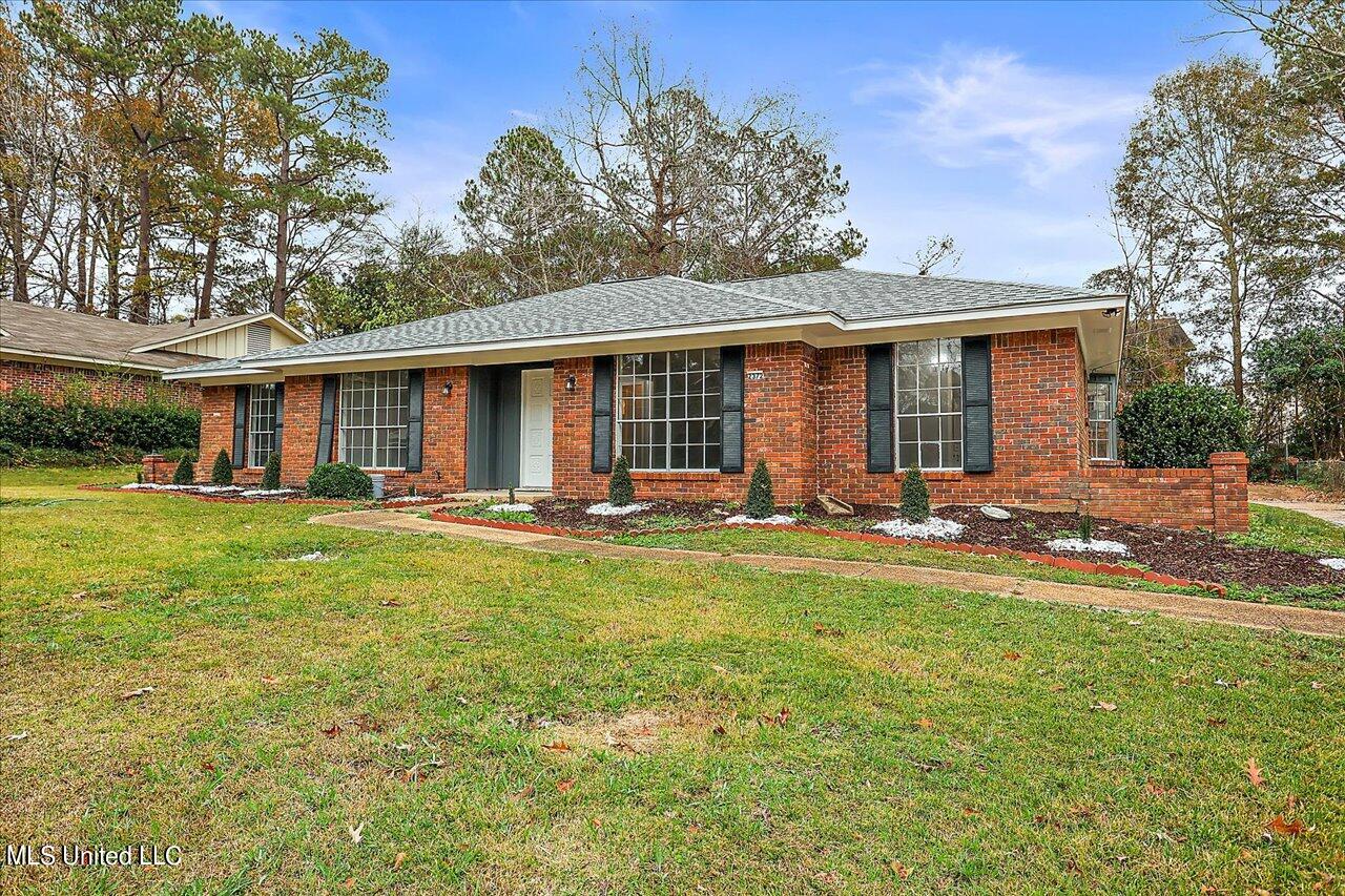 2372 Breckinridge Road Jackson, MS 39204 - Photo 2 of 26 03-2372 Breckinridge Rd