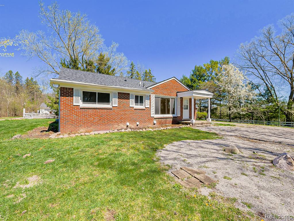 8701 Brookville Road Plymouth, MI 48170 - Photo 42 of 51