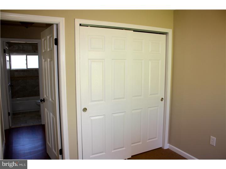 22 Vineyard Road Levittown, PA 19057 - Photo 17 of 18 Gallery Image 17