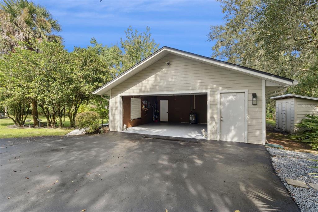 298 Lake Markham Road Sanford, FL 32771 - Photo 44 of 68