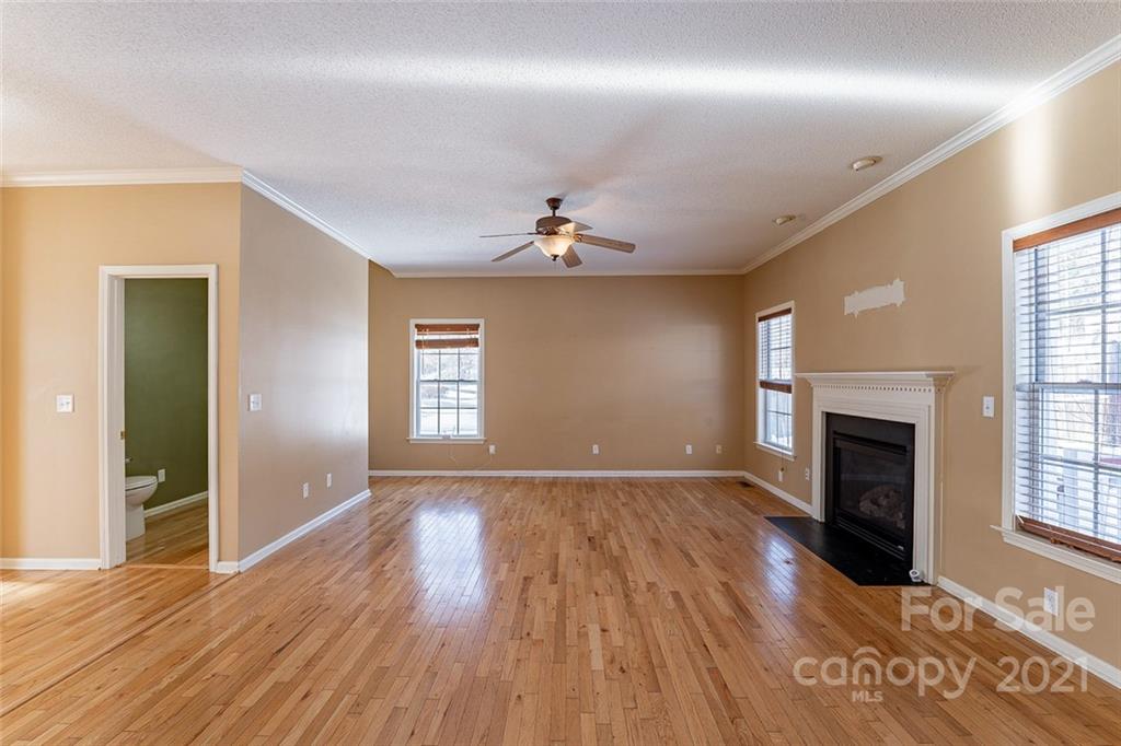 45 Walnut Crest Road Fletcher, NC 28732 - Photo 5 of 22 Gallery Image 5