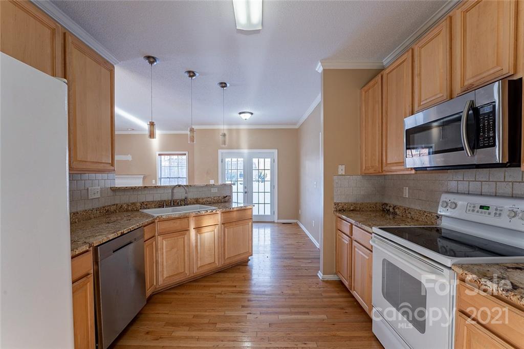 45 Walnut Crest Road Fletcher, NC 28732 - Photo 8 of 22 Gallery Image 8